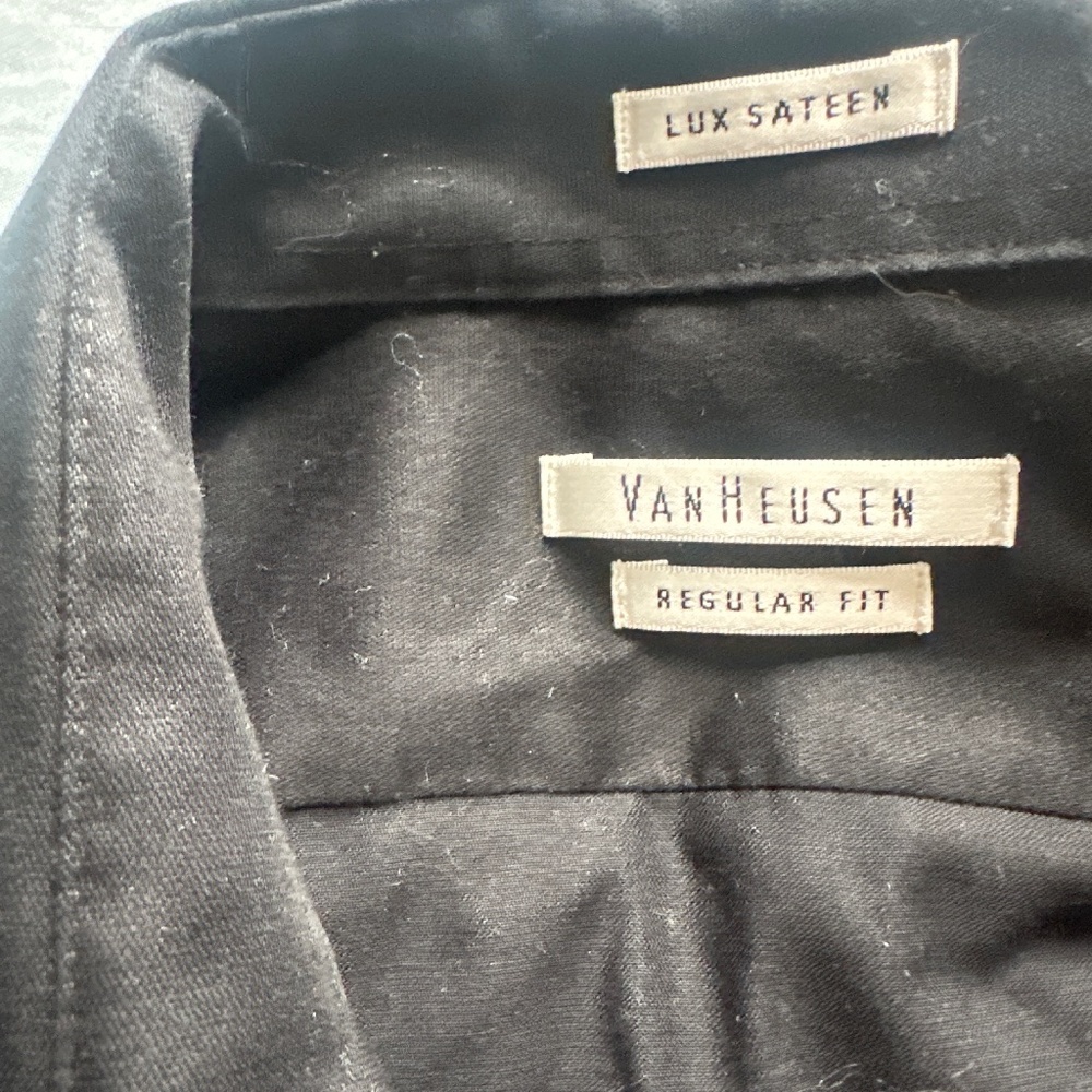 Black van Heusen button up